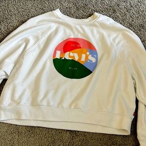 LIGHTWEIGHT CROPPED LEVI’S PULLOVER